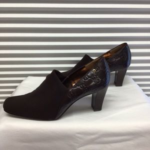 Etienne Aigner brown leather/fabric shoes size 7.5